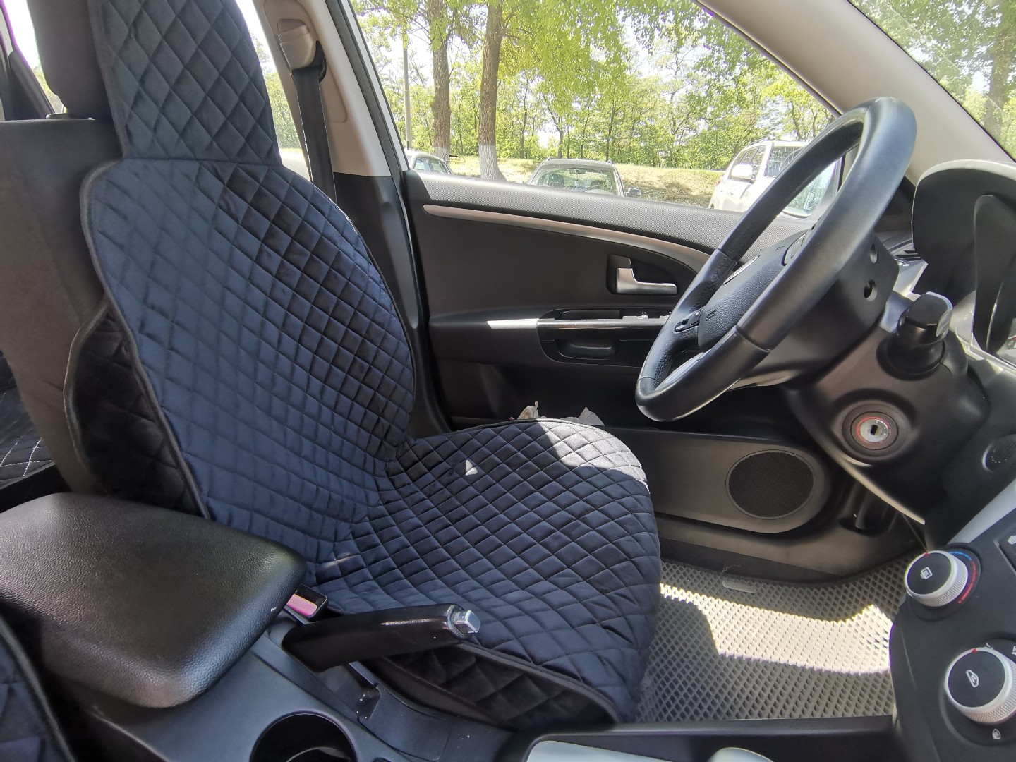 Автомобильные накидки на передние сидения из велюра черные с защитой боковин — anrMxk5uR30